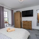 Holy Trinity Nyaraló Millom